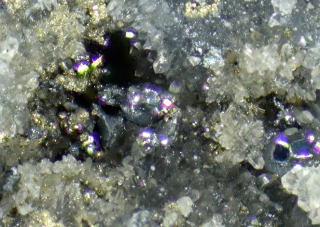 acanthite 針銀鉱